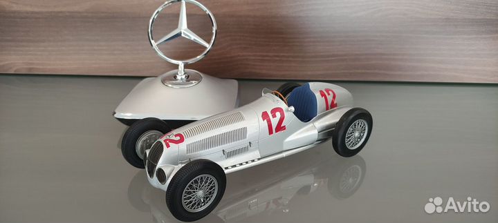 Модель гоночного болида Mercedes-Benz W 125