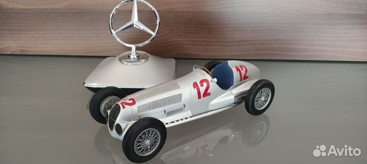 Модель гоночного болида Mercedes-Benz W 125