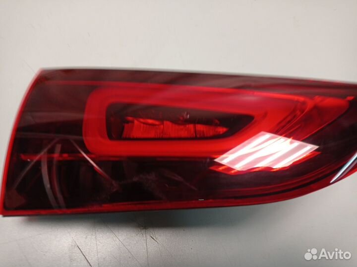 Фонарь левый внутренний Mercedes