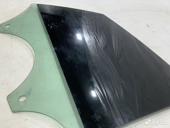 Стекло двери заднее правое Audi A7 4G