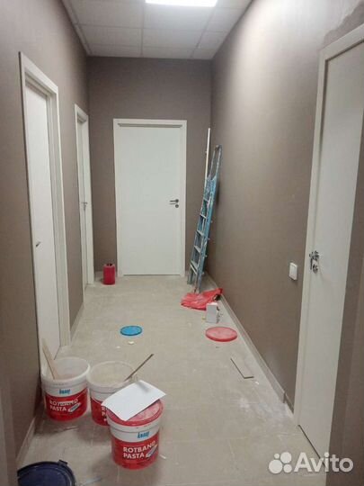 Монтаж и установка межкомнатных дверей