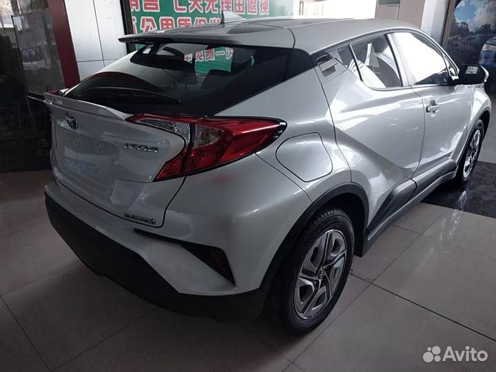 Toyota Izoa 204 л.с. AT, 2022, 8 000 км