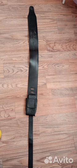 Кожаный ремень для гитары