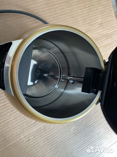 Электрочайник Moulinex Subito BY530H30