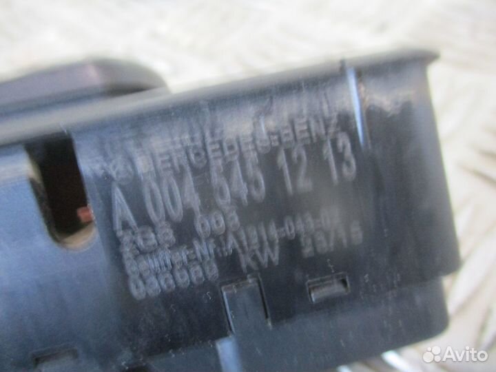 Блок управления стеклоподъемника правой двери Merc