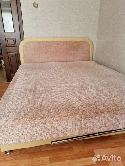 Тахта на дачу