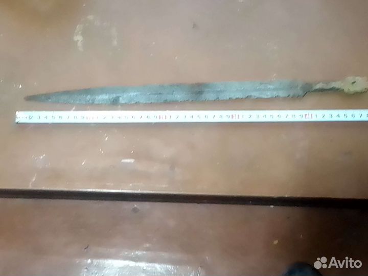 Антикварный кинжал