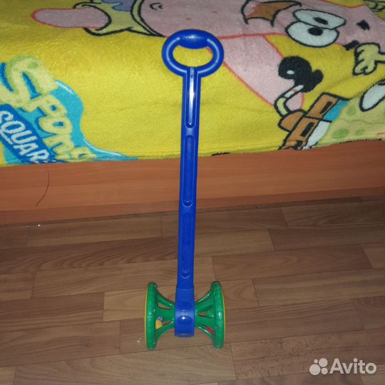 Каталка с ручкой