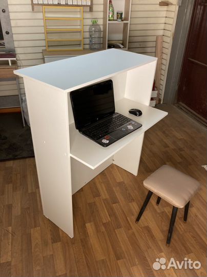 Ресепшн стол новый в наличии