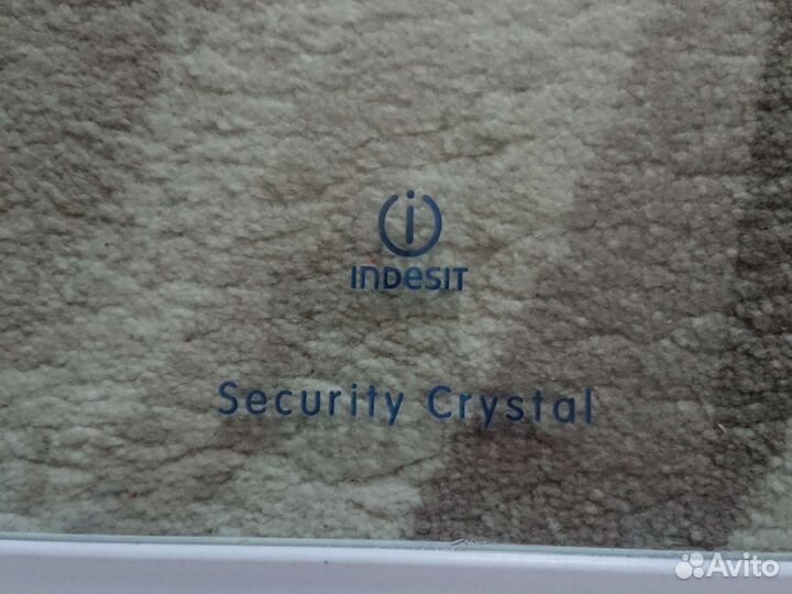 В холодильник полка. Индезит