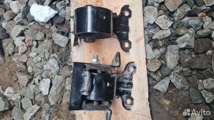 Подушка двигателя Mitsubishi Asx mn184344