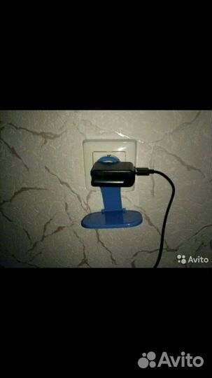 Держатель для зарядки телефона