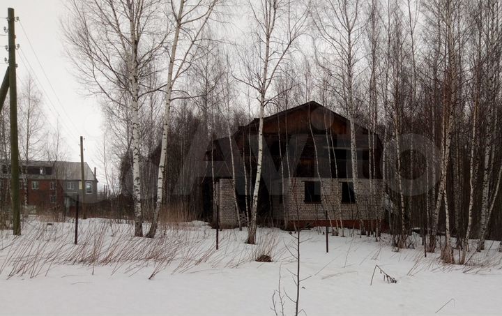 Дом 210 м² на участке 25 сот.