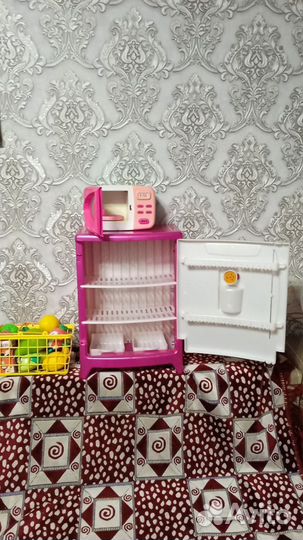 Холодильник и микроволновка