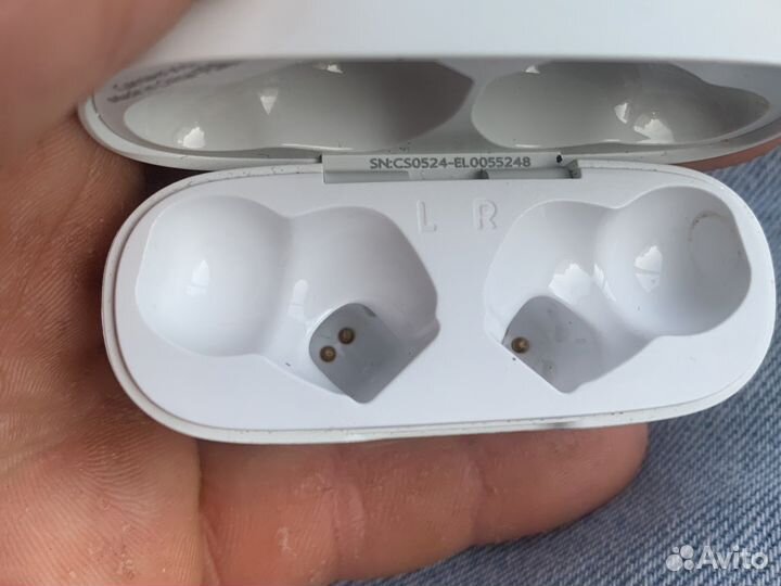 Кейс от JBL Wave 200TWS, белый