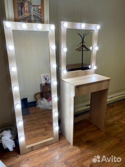 Гримерное зеркало со столом от производителя