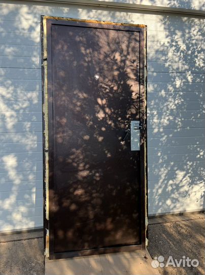 Дверь входная