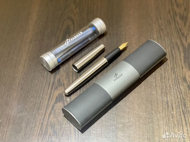 Перьевая ручка parker