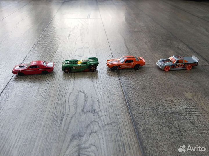 Hot wheels машинки