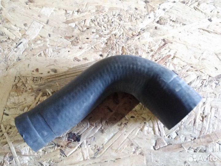 Патрубок системы охлаждения Mercedes Sprinter 903