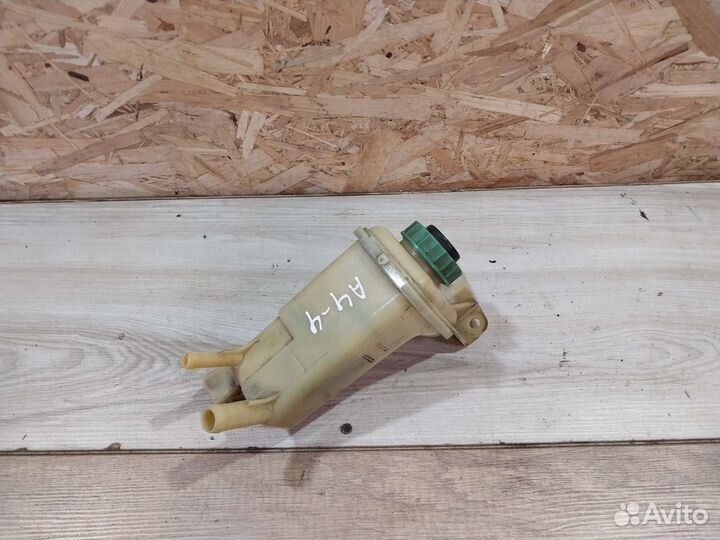 Бачок гидроусилителя Audi A4 B5 бачок гур