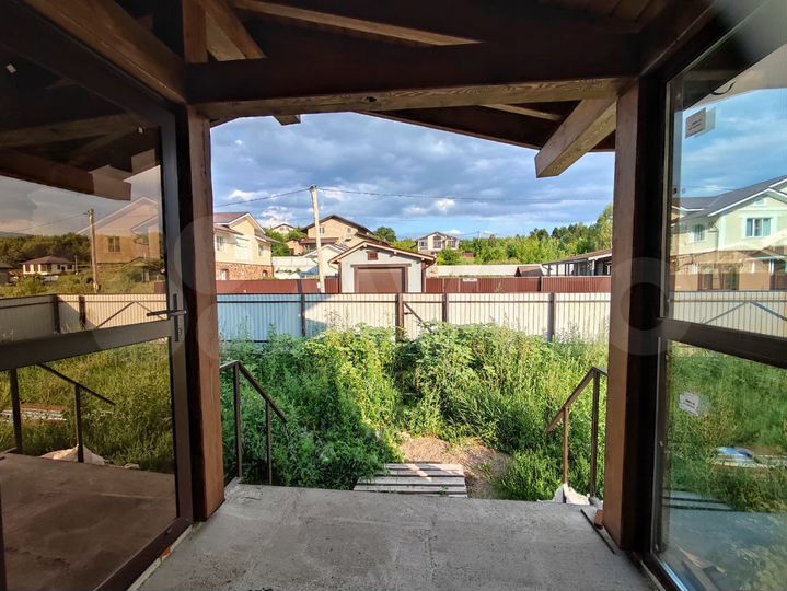 Дом 220 м² на участке 11 сот.