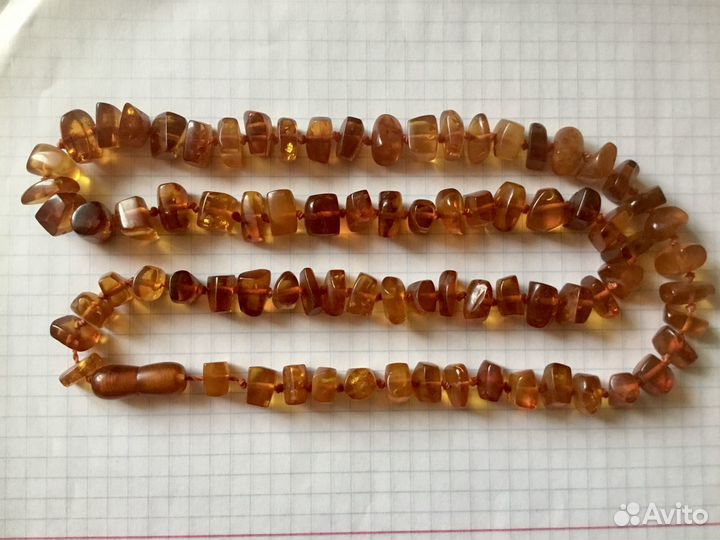 Янтарные бусы времён СССР
