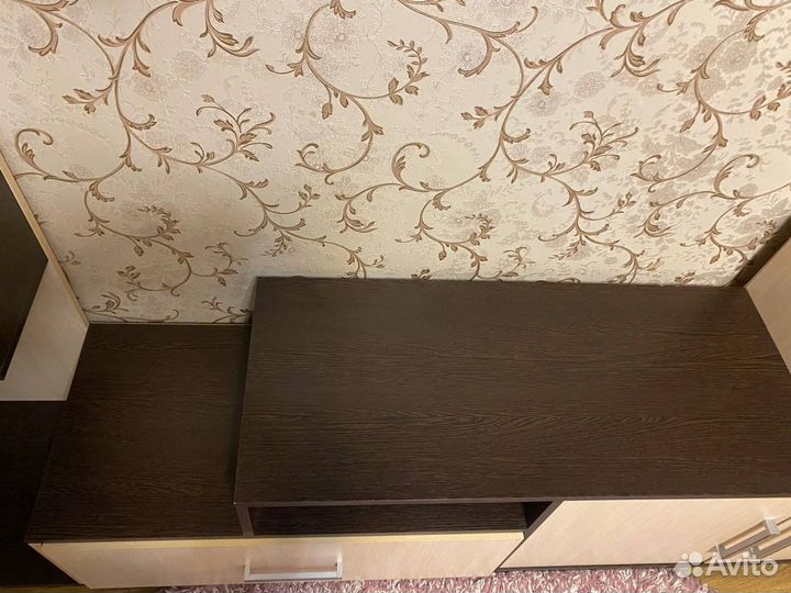 Стенка в гостиную бу