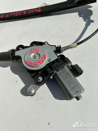 Стеклоподъемник передний правый Fiat Albea