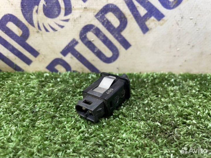 Концевой выключатель (Концевик) Bmw E39 седан 2.5