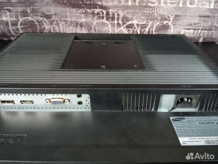 Монитор Samsung