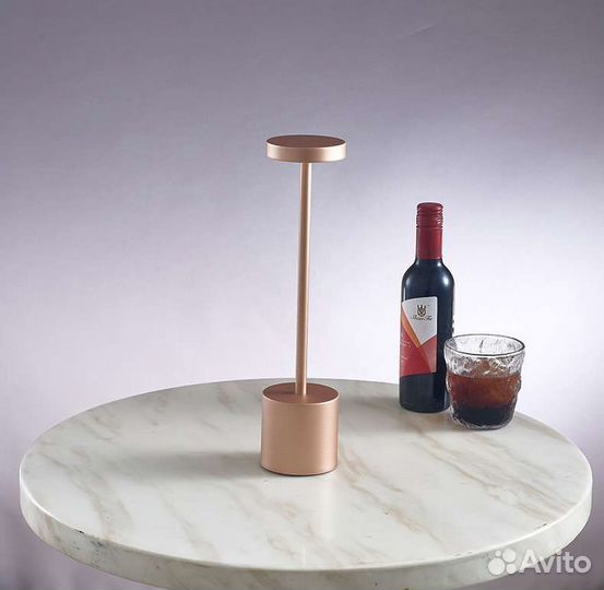 Беспроводная настольная лампа