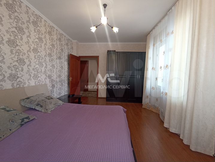 2-к. квартира, 75,8 м², 3/6 эт.