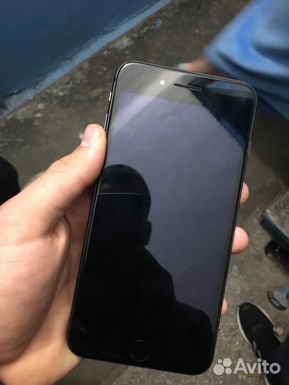 Телефон iPhone 8 plus