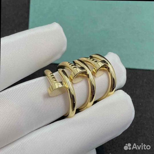 Золотое кольцо Cartier