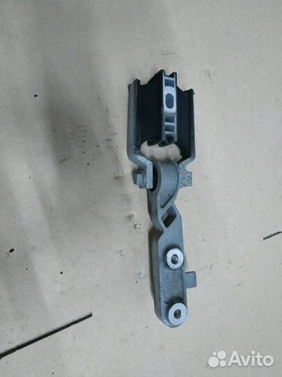 Volvo XC90 2015- XC60 опора двигателя хс90