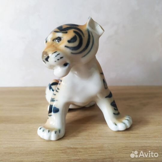 Статуэтка тигренок Лфз