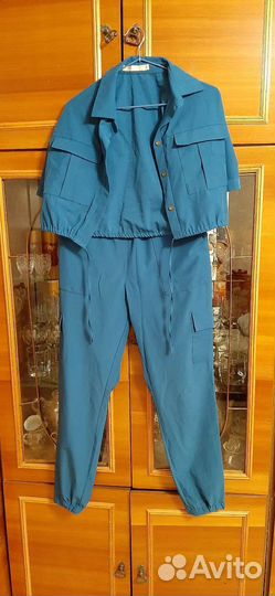 Костюм женский