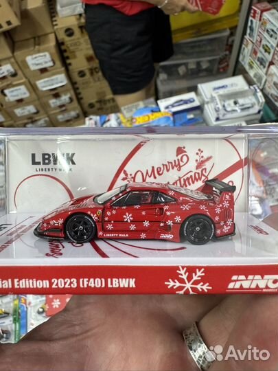Модель автомобиля 1:64 Ferrari F40 liberty walk
