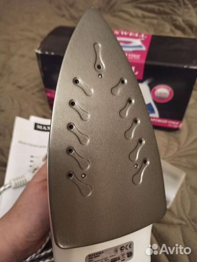 Новый паровой утюг Maxwell