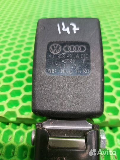 Ответная часть ремня безопасности задняя Audi Q7
