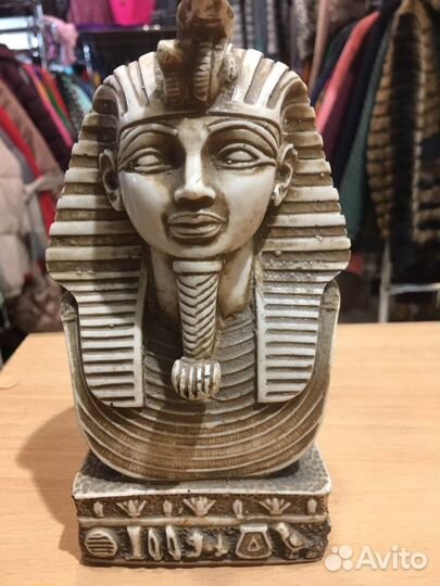 Фараон (из базальта ) - символ власти (новый)