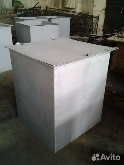 Контейнер бак для мусора мусорный