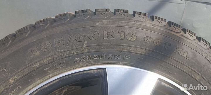 R16 Nokian Tyres Hakkapeliitta 5 205/60, PCD 5x105 DIA 56.6