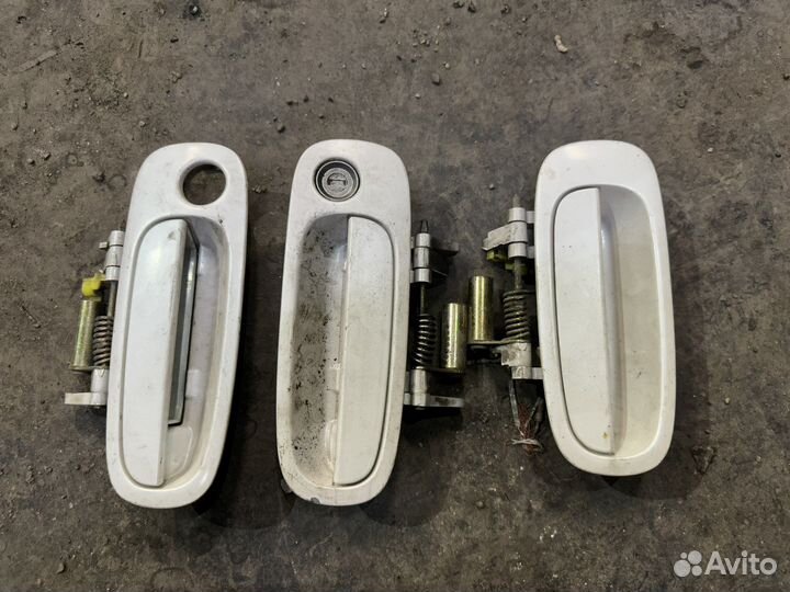 Ручка двери toyota ipsum sxm10