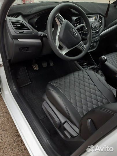 Чехлы Веста - Рио - Солярис Премиум с Черной