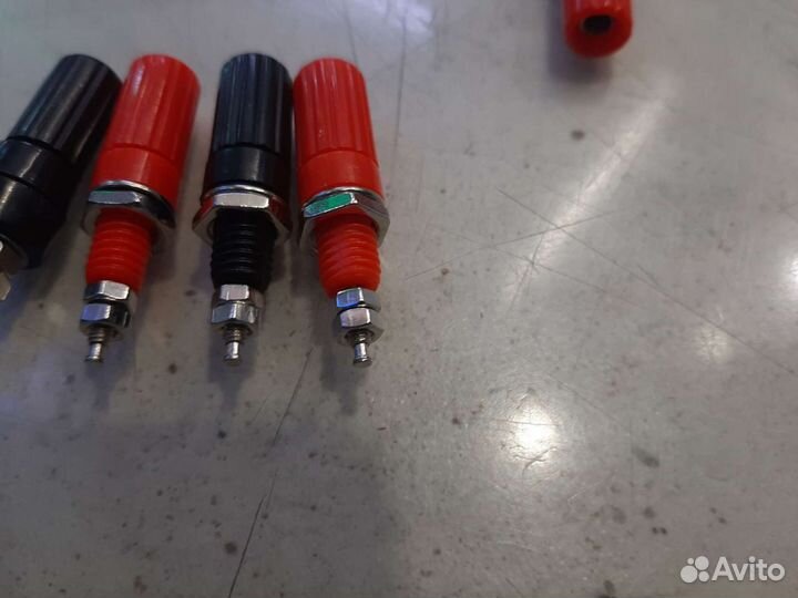 Гнездо под акустический штекер,банан