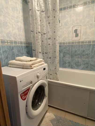 2-к. квартира, 54 м², 3/10 эт.