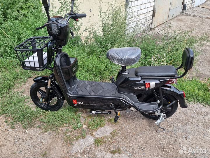 Электровелосипед мопед с педалями 8SK 350W черный