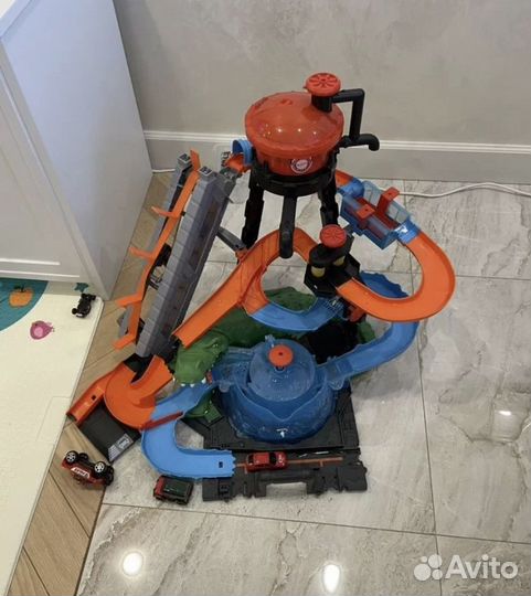 Hot wheels невообразимая автомойка